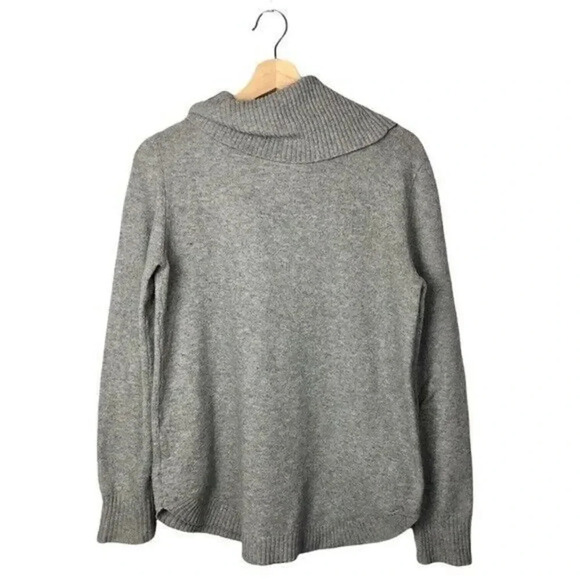 Tahari Gray Pullover Knit Cowl Neck Sweater M - Picture 2 of 4